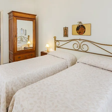 Teatro Greco Balcony Apartment *